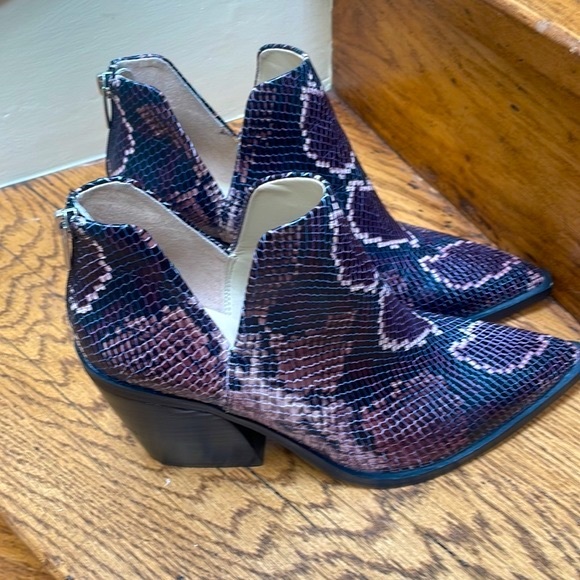 Vince Camuto Snakeskin Boot - Picture 7 of 11